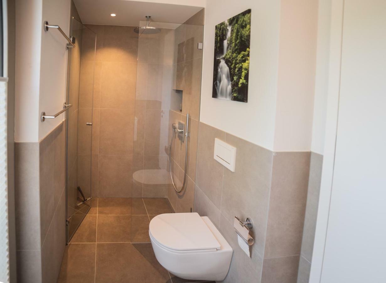 Seaside-Lodge, Top Apartment Spiez Bagian luar foto