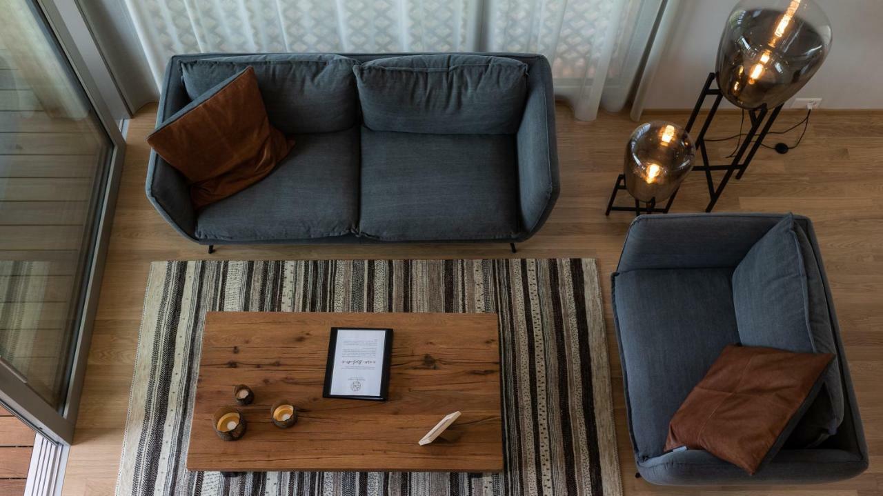 Seaside-Lodge, Top Apartment Spiez Bagian luar foto